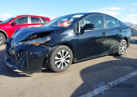 2021 Toyota Prius Le из США, поврежденный, VIN JTDKAMFU5M3146454